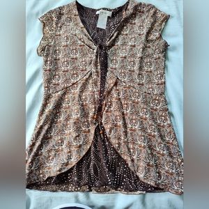 NINE WEST Ladies Pullover Blouse.  Size Large. Cap Sleeves.